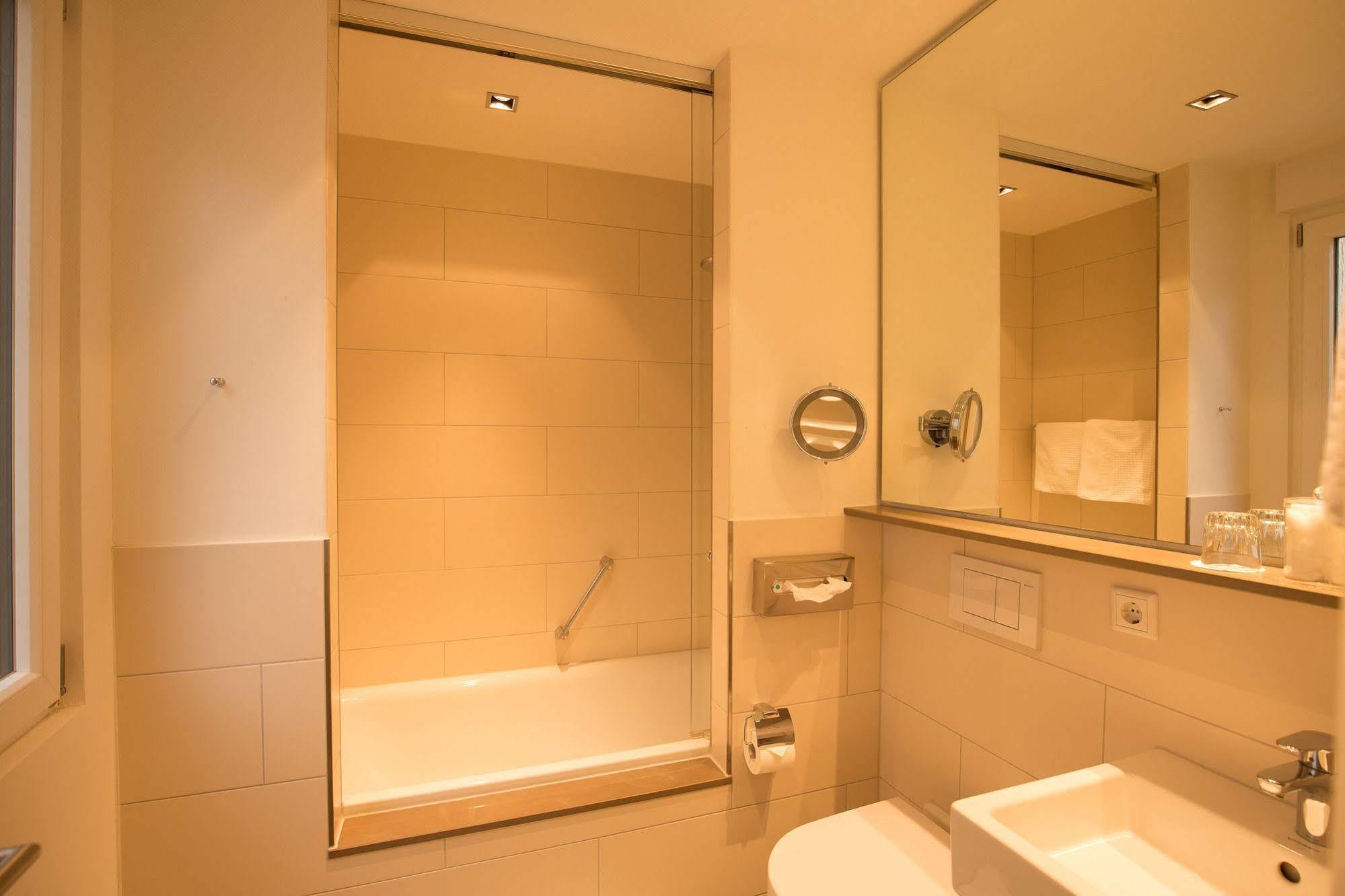 Heidelberger Hof Hotel 4*